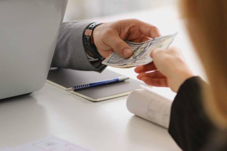 metiers bien payes avec bac stmg 1